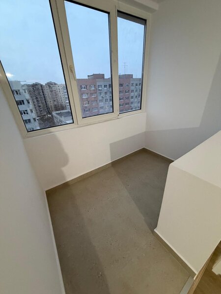 Dristor, 1 minut metrou,